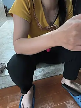 Snapshot of Sweet-Berryy chatting on June 2026 11:00:02 PM Sweet-Berryy online show from June 2026 11:00:02 PM