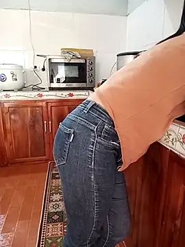 Sweet-Berryy online show from December 2025 04:38:02 AM