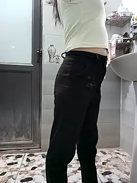 Sweet-Berryy online show from February 2026 12:37:01 PM