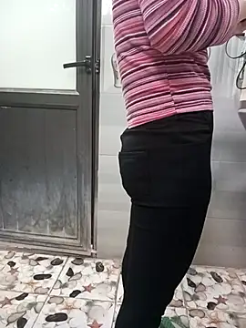 Sweet-Berryy online show from February 2026 06:38:01 AM