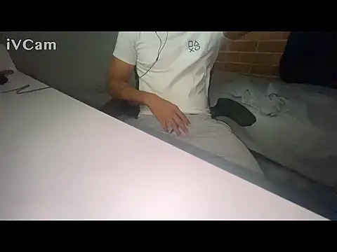 valentino2026 online show from December 2025 04:05:02 AM