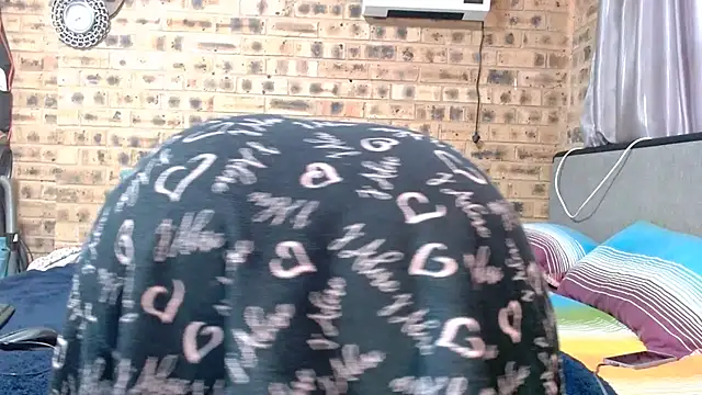 AFRICANBOOTYLICIOUS online show from May 2026 05:40:01 AM