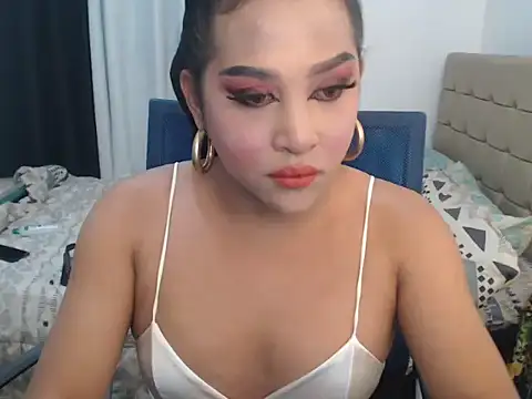 Snapshot of loveasiancock96 chatting on December 2025 12:53:01 PM loveasiancock96 online show from December 2025 12:53:01 PM