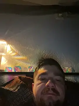 Snapshot of LienalWarplane chatting on February 2026 08:13:01 AM LienalWarplane online show from February 2026 08:13:01 AM