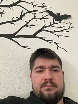 Snapshot of LienalWarplane chatting on February 2026 01:43:02 PM LienalWarplane online show from February 2026 01:43:02 PM