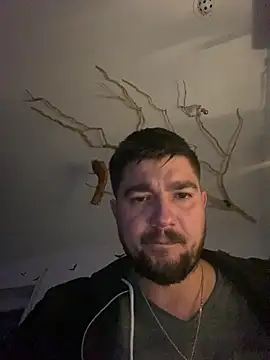 Snapshot of LienalWarplane chatting on February 2026 05:58:01 AM LienalWarplane online show from February 2026 05:58:01 AM