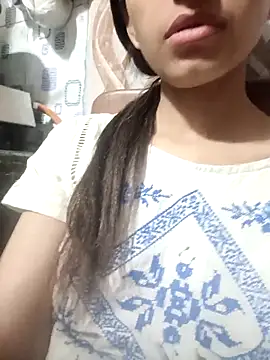 Eva 890 online show from April 2026 05:42:01 PM