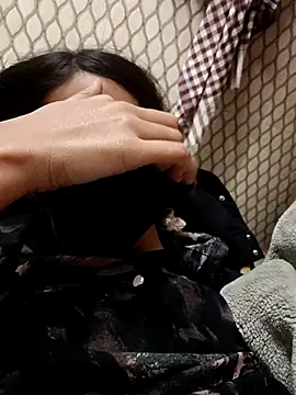 Eva 890 online show from December 2025 06:21:02 PM