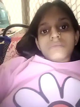 Eva 890 online show from April 2026 06:47:01 PM