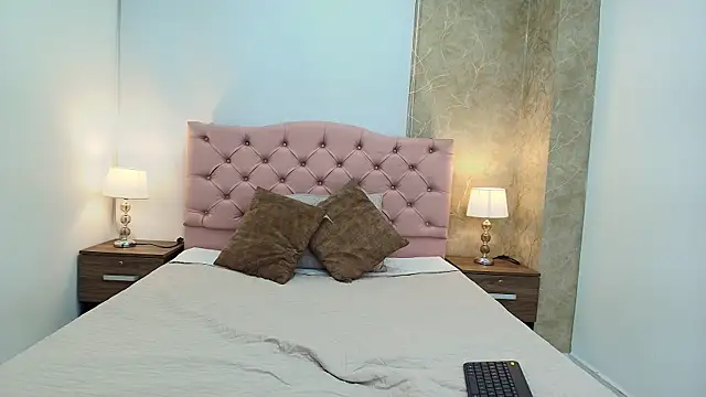 zoe bermudez online show from January 2026 03:32:01 AM