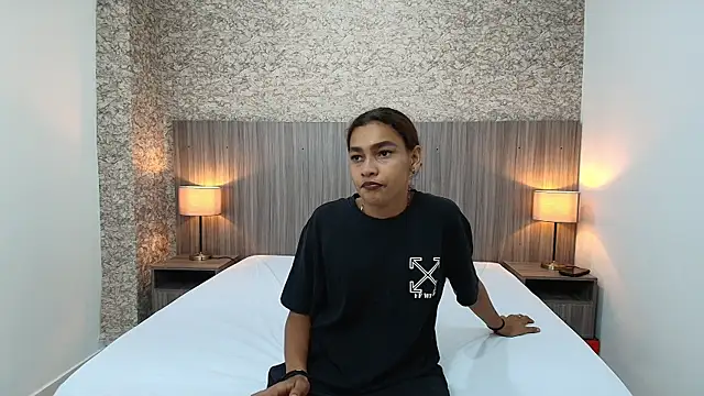 zoe bermudez online show from December 2025 11:54:02 AM