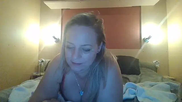 Miss-Chupagirly online show from January 2026 10:24:02 PM