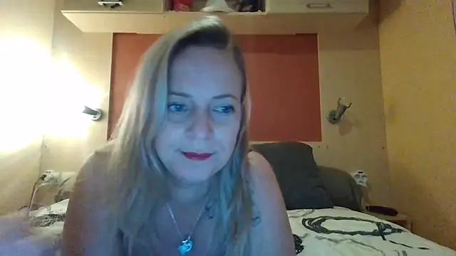 Miss-Chupagirly online show from December 2025 08:42:01 PM