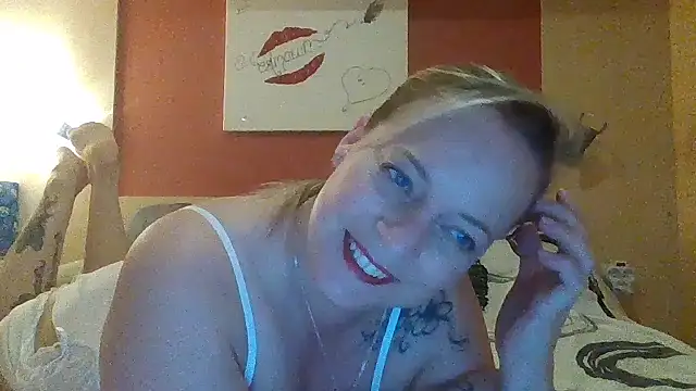 Miss-Chupagirly online show from December 2025 10:23:01 PM