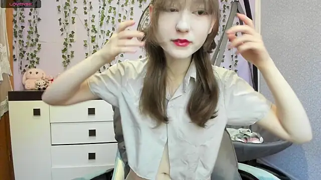 Yoonhee ki online show from May 2026 03:04:02 PM