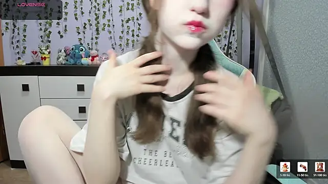 Yoonhee ki online show from July 2026 07:14:02 PM