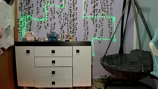 Yoonhee ki online show from February 2026 03:43:02 PM