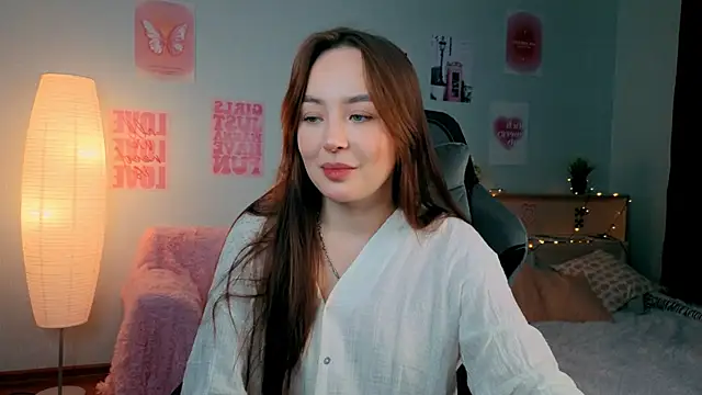 fallin lovee online show from February 2026 07:43:01 PM