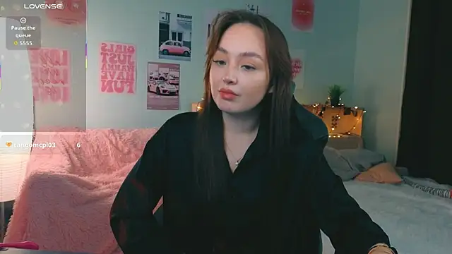 fallin lovee online show from January 2026 07:40:01 PM