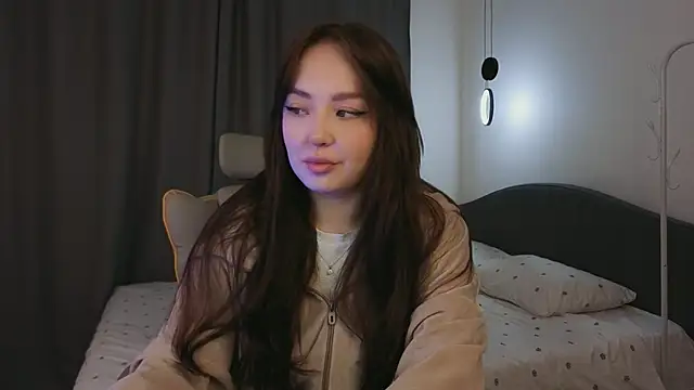 fallin lovee online show from April 2026 02:29:02 PM