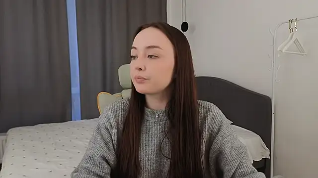 fallin lovee online show from March 2026 01:06:01 PM