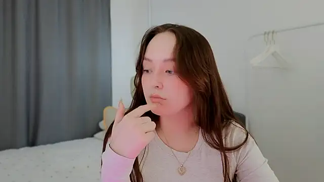 fallin lovee online show from March 2026 01:42:01 PM