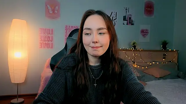 fallin lovee online show from February 2026 07:35:01 PM