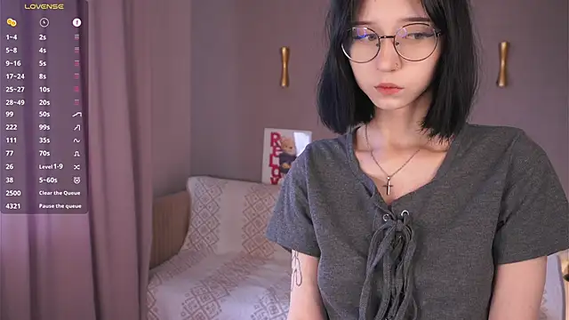 DeliaLoma online show from April 2026 06:42:01 AM