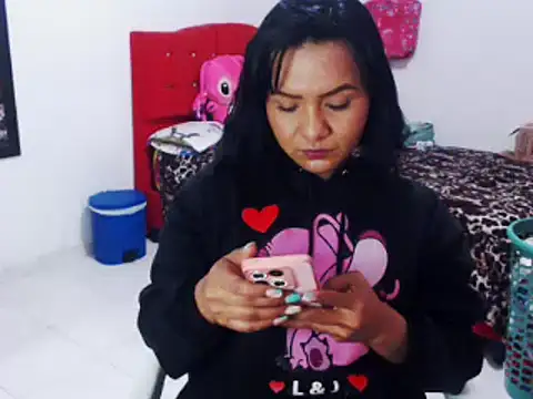 Diamond-jackson3 online show from April 2026 06:54:01 PM