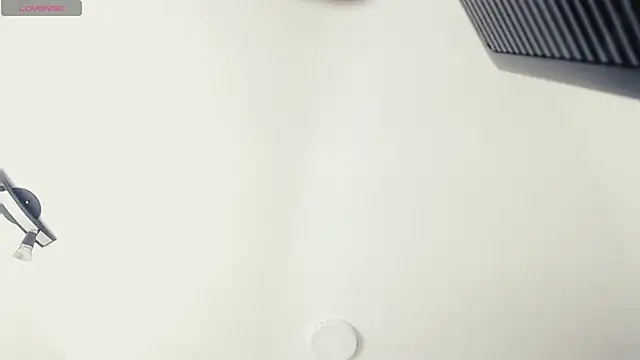 Agatha Dubois4  online show from March 2026 03:01:02 AM