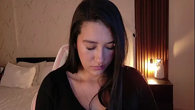 Alannadumont  online show from January 2026 08:12:02 PM