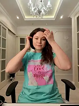 LondonMiley online show from December 2025 08:09:02 PM