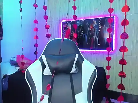 dolly boob online show from February 2026 03:47:01 AM