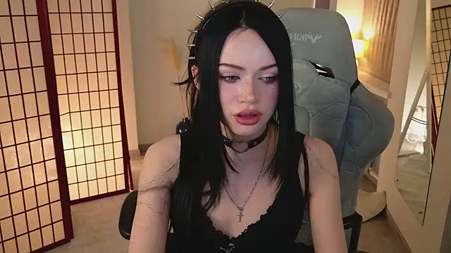 Dark Diva online show from April 2026 10:34:02 PM