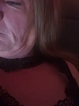 Snapshot of HotMilfLily chatting on December 2025 11:35:01 AM HotMilfLily online show from December 2025 11:35:01 AM