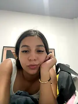 Babyabril18  online show from December 2025 01:16:01 AM