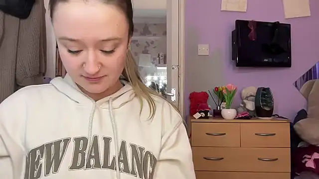 LilyLuck  online show from February 2026 04:29:01 PM