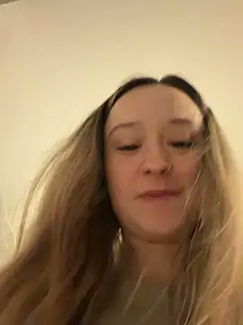 LilyLuck  online show from February 2026 10:29:01 PM