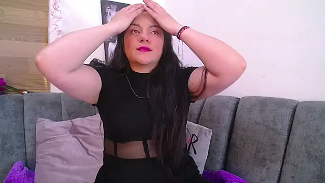 paulina coxx online show from December 2025 12:27:02 PM