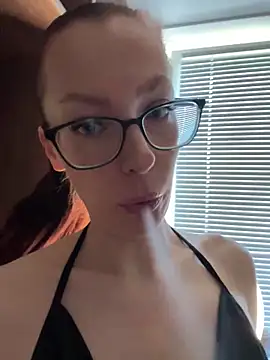 Snapshot of RussianGirls_ chatting on April 2026 05:05:01 AM RussianGirls online show from April 2026 05:05:01 AM