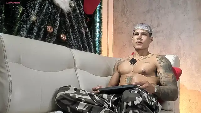 oruz stud online show from January 2026 12:45:01 PM