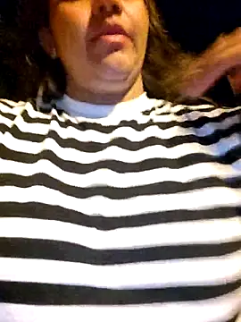 Ivy enjoy online show from April 2026 01:42:01 AM