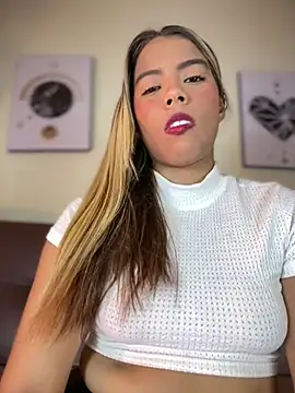 Snapshot of MiaSizzle chatting on February 2026 08:39:02 PM MiaSizzle online show from February 2026 08:39:02 PM