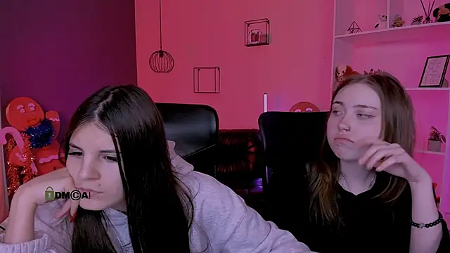 lizzie boom  online show from January 2026 08:15:01 PM