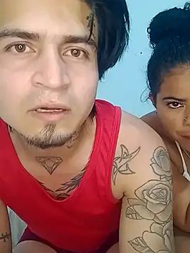 Snapshot of Fresa235 chatting on December 2025 08:09:02 PM Fresa235 online show from December 2025 08:09:02 PM