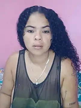 Snapshot of Fresa235 chatting on December 2025 02:35:02 AM Fresa235 online show from December 2025 02:35:02 AM