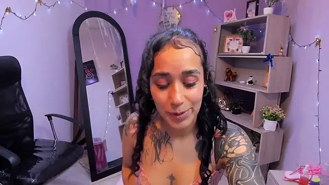 StaceyLeee online show from March 2026 05:20:01 PM