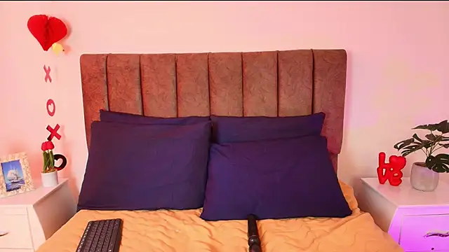 hannaa cute online show from February 2026 03:24:01 PM