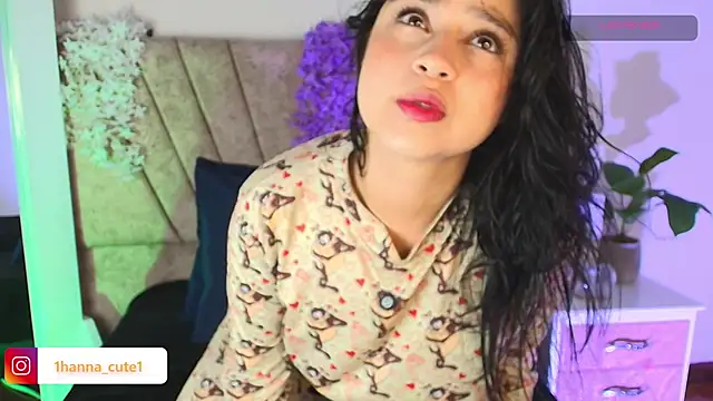 hannaa cute online show from May 2026 12:57:01 PM