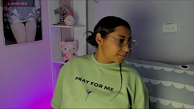 tinna noa online show from March 2026 08:16:02 PM